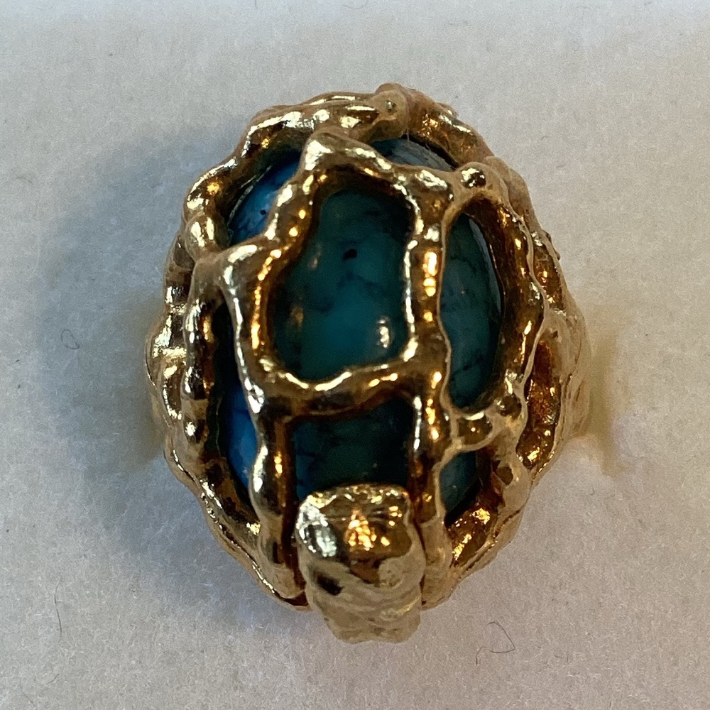 Vintage Trifari Hinged Ring - Picture 2 of 10